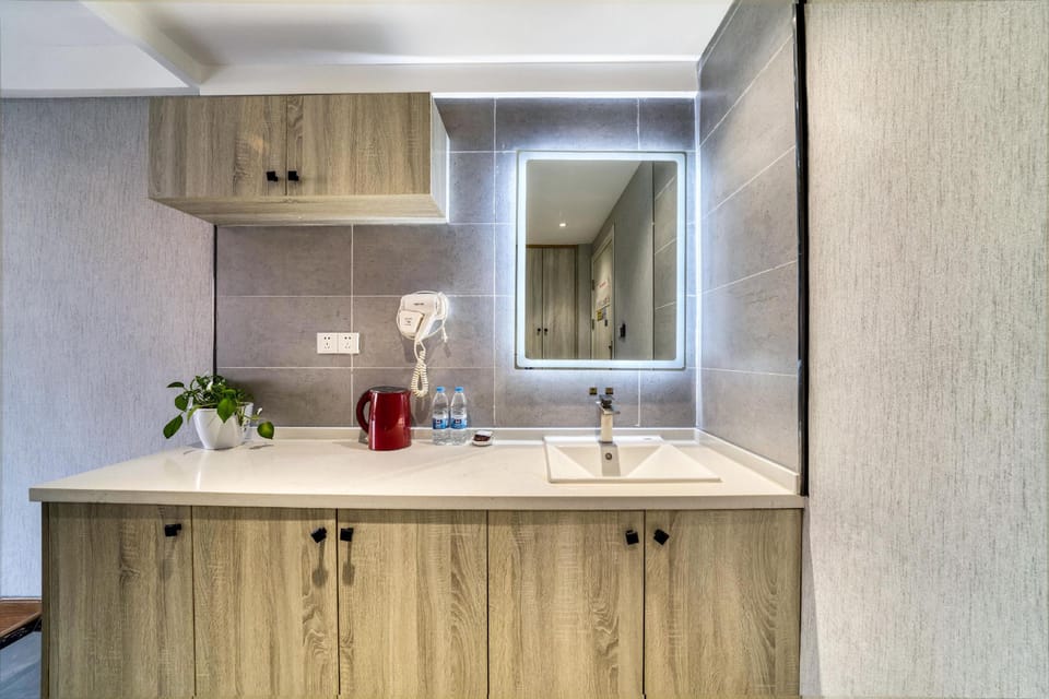 Huzhou Manting Hotel (Dongwu Yintai City Branch) Hotel in Suzhou
