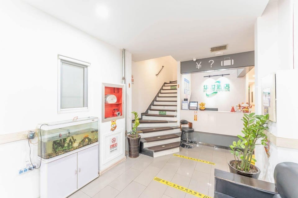 Huashi Hotel (Wangdingdi Branch) Hotel in Tianjin