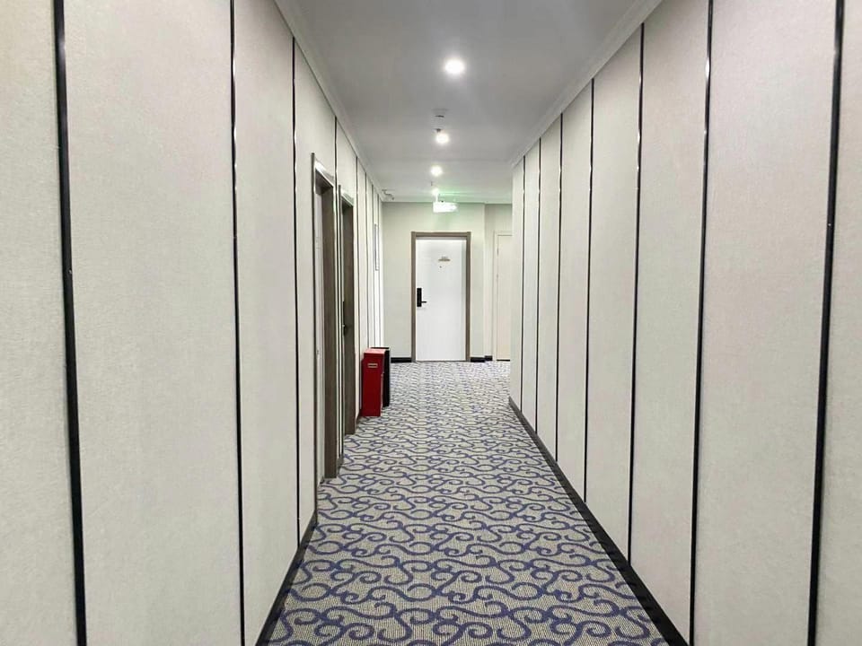 Rongshe Holiday Hotel (Slender West Lake West Branch) Hotel in Jiangsu