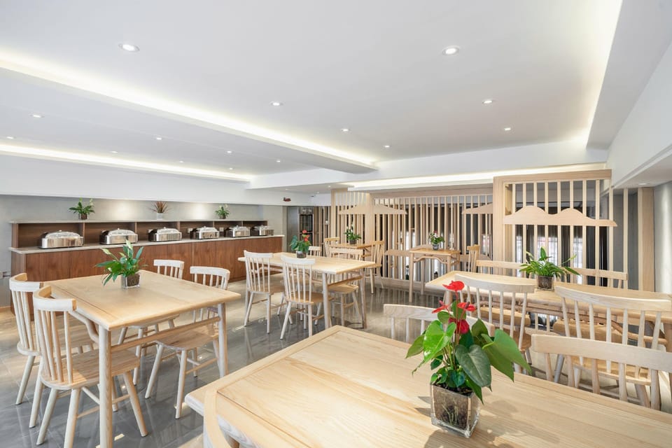 CEO·E-House Smart Cinema Hotel Hotel in Zhejiang