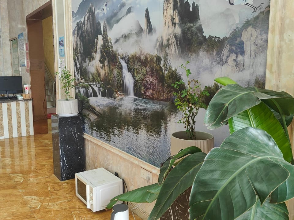Golden Point Esports Hotel (Nanjing Lukou Airport Branch) Hotel in Nanjing