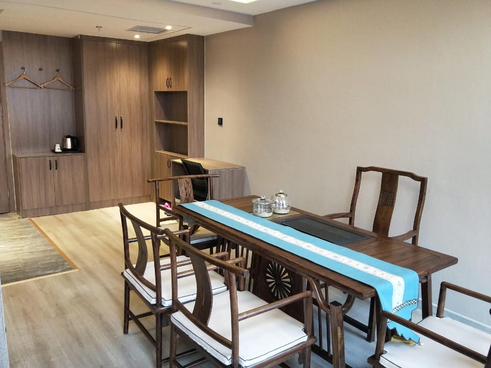 Yi Shang Smart Choice Hotel Hotel in China