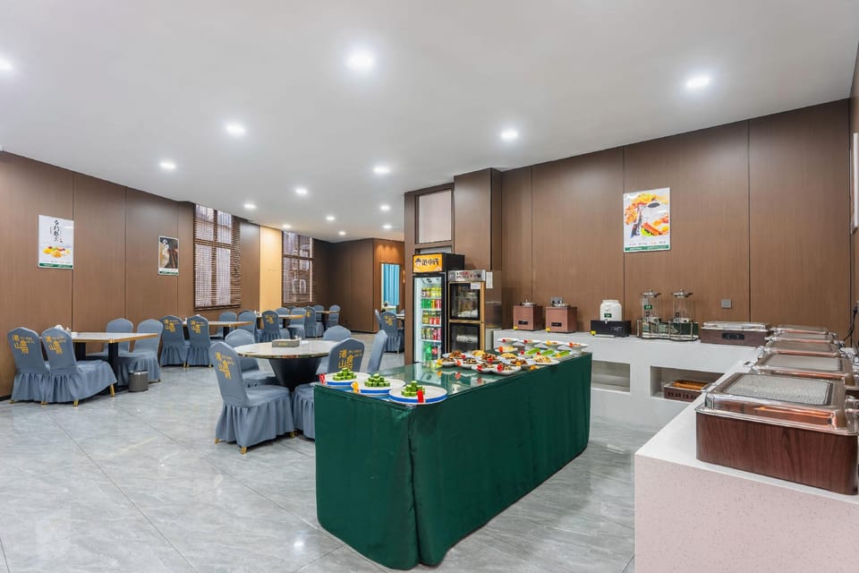Four Seasons Green Ivy Hotel (Yuyao Mazhu Zhongxin Plaza Branch) Hotel in Zhejiang