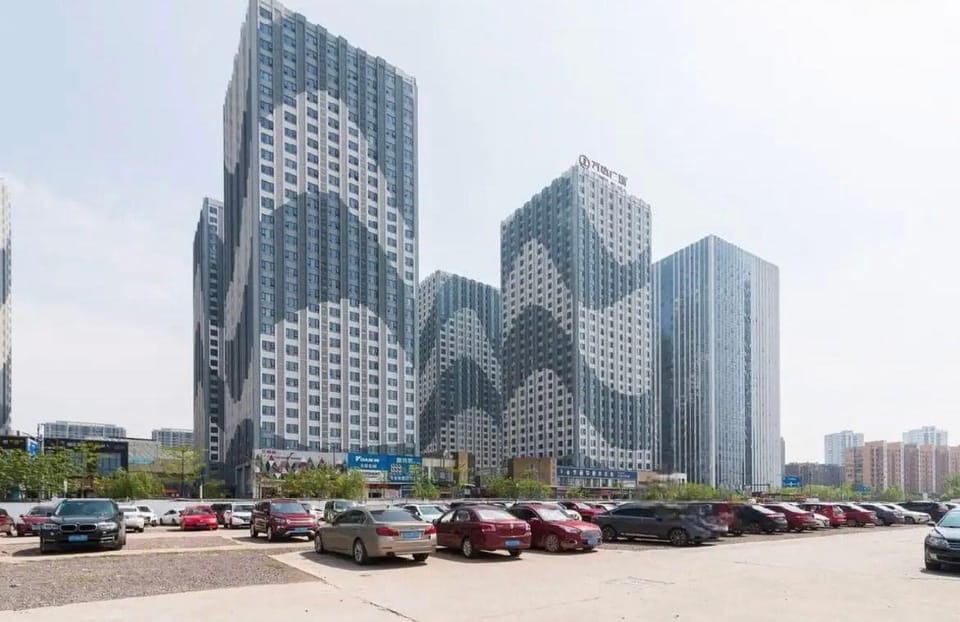 Lingyun Esports Hotel (Wanda Plaza Branch) Hotel in Zhejiang