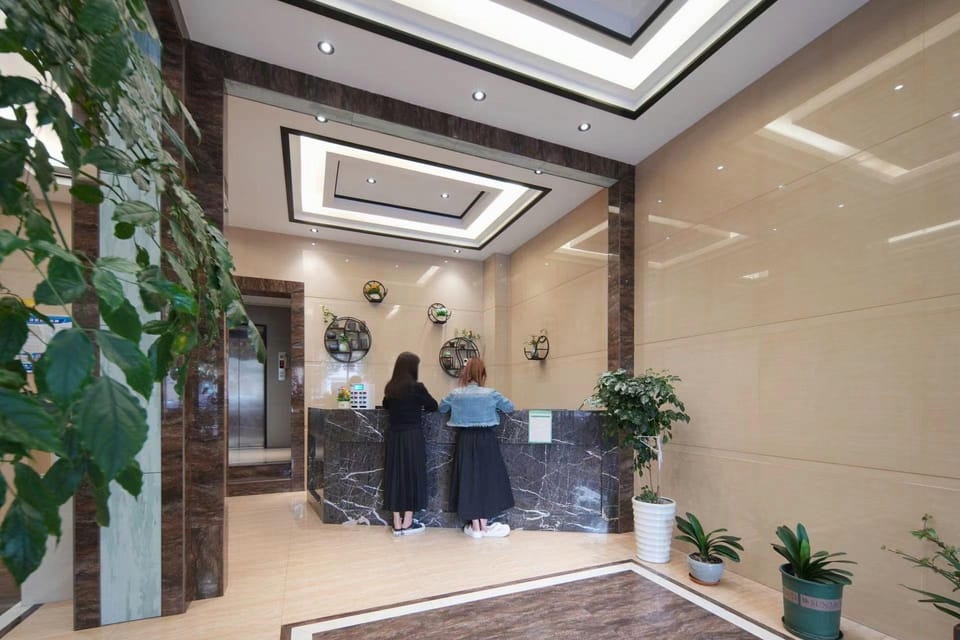 Haomen Smart Hotel (People's Square Branch) Hotel in Hangzhou