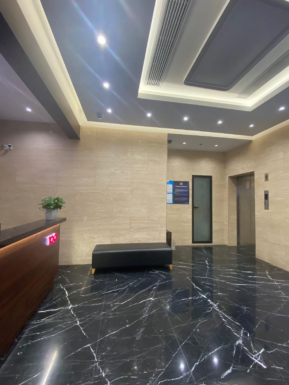 Baiyuan Hotel (Yanji Middle Road Metro Station Branch) Hotel in Shanghai