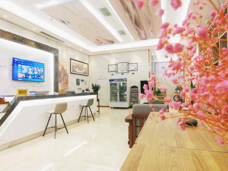 Rektai Chain Hotel (Hefei Feidong Yuzhou Central Plaza Guiwang Metro Station Branch) Hotel in Jiangsu