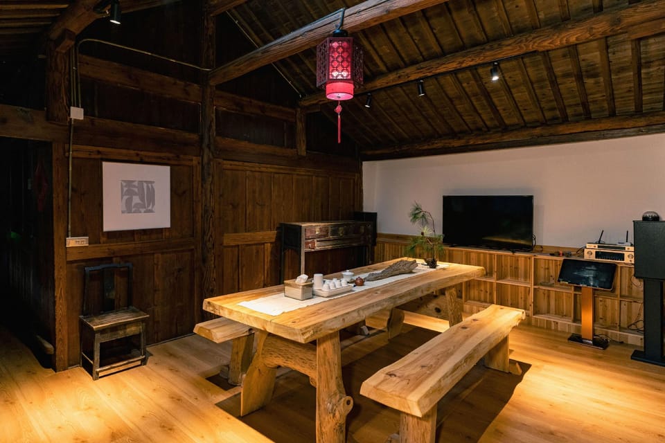Peach Blossom Fragrance Homestay Hotel in Zhejiang