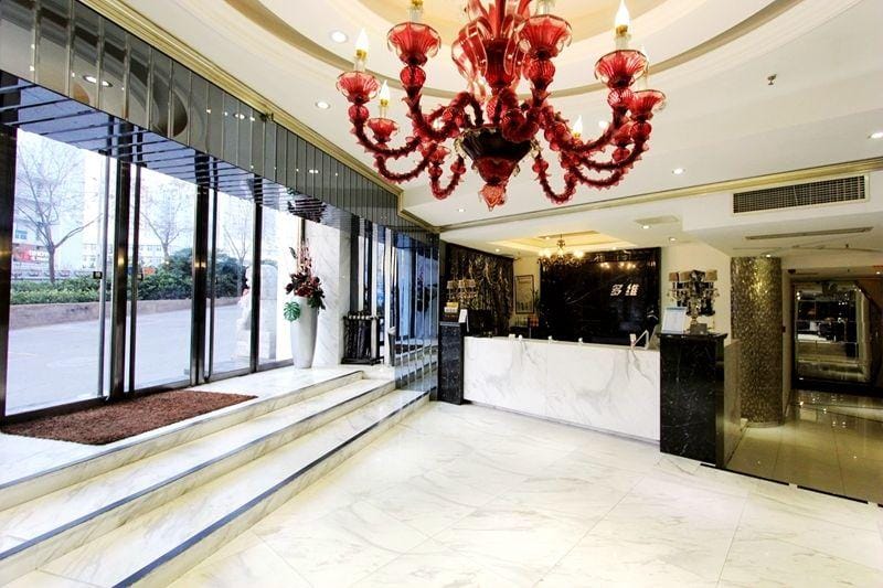 Multi-Dimensional Space Theme Hotel (May Fourth Square Branch) Hotel in Qingdao