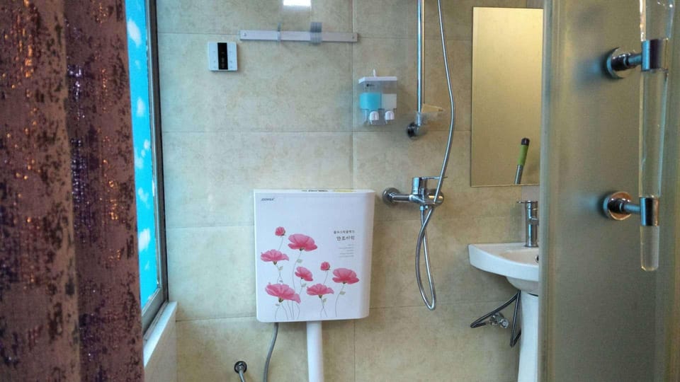 Congying Apartment Hotel in China