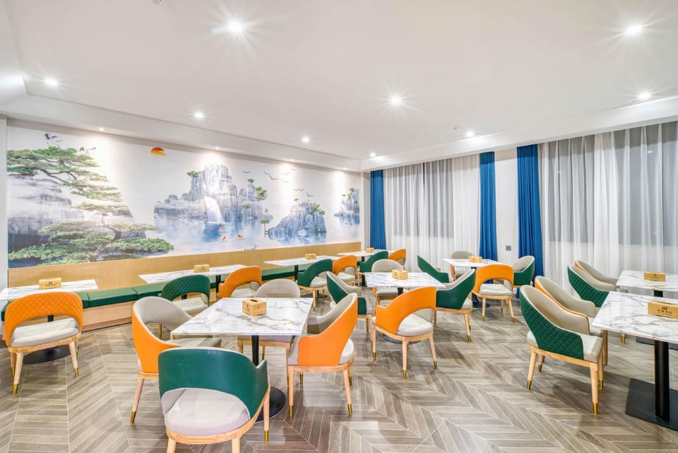 BoYa Hotel (Shipuwan Seafood Restaurant, Luxiao Road, Diankou Town, Zhuji) Hotel in Hangzhou