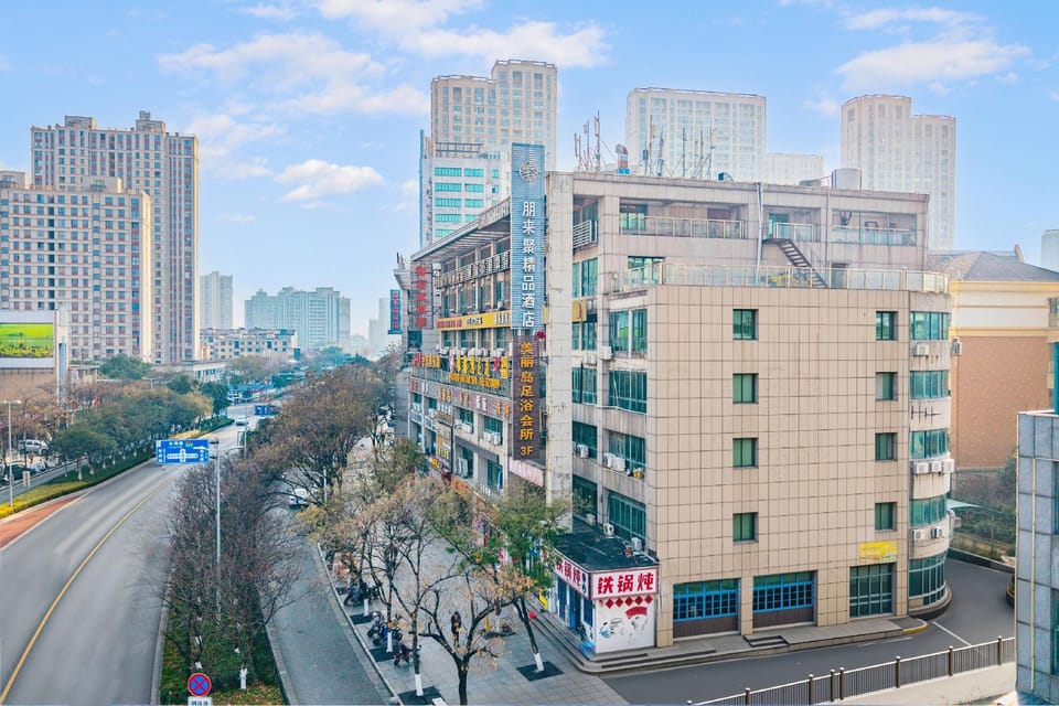 Penglaiju Boutique Hotel (Changxing Dongyufang Branch) Hotel in Zhejiang
