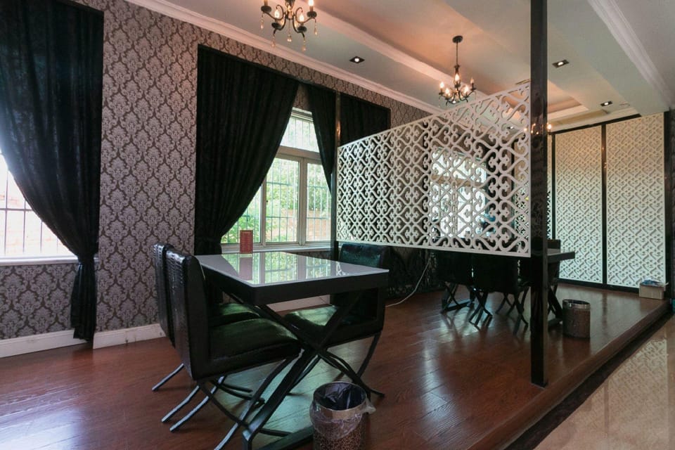 Edinburgh Esports Cinema Hotel (Jinhua Polytechnic Branch) Hotel in Zhejiang