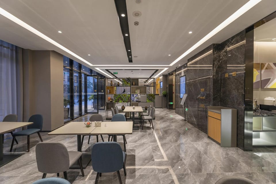 Homeinn Selected (Ningbo Jiangbei Olympic Sports Center Jinshan Road Metro Station) Hotel in Zhejiang
