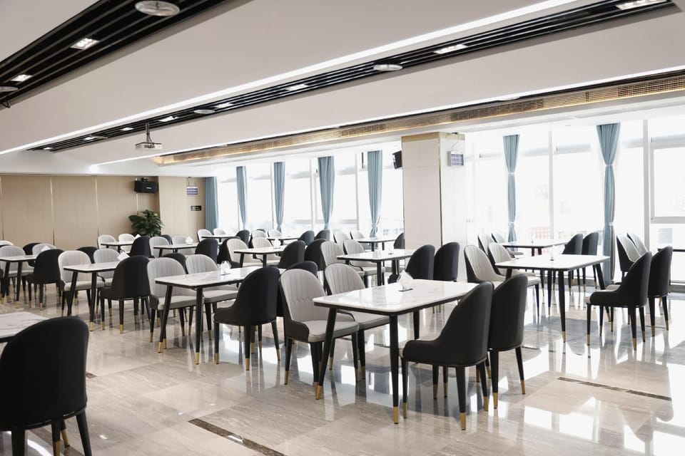Wenzhou JS Esports Hotel (Jinhai Lake Branch) Hotel in Zhejiang
