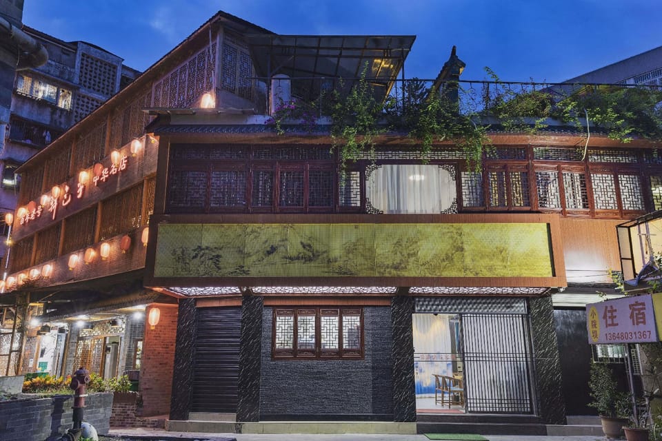 Rongcheng Xiaozhu Inn Hotel in Chengdu