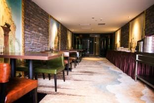 Quzhou Tianyu Theme Hotel (Wuyue Plaza Branch) Hotel in Zhejiang