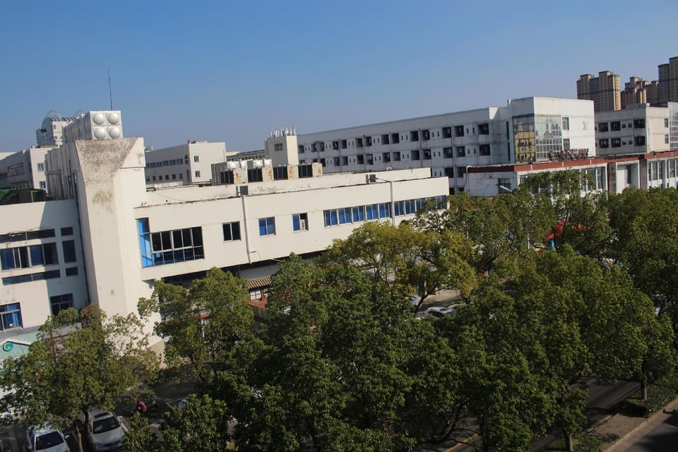 Jukelong Hotel (Agricultural and Forestry College Branch) Hotel in Nanjing