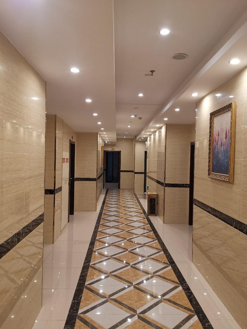 Qianshan Business Hotel Hotel in Zhejiang