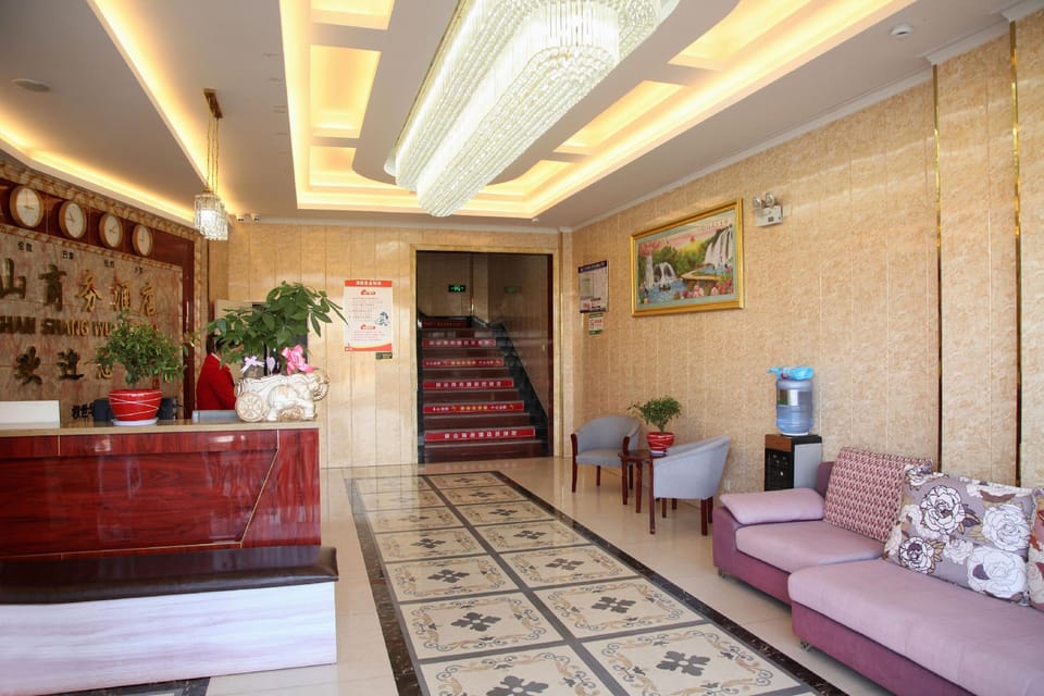 Qianshan Business Hotel Hotel in Zhejiang