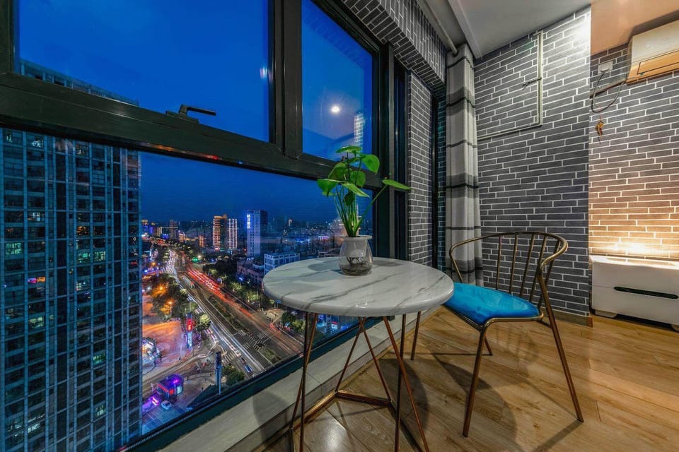 Baizouxiong Esports Hotel (New Taipei Wanda Plaza Branch) Hotel in Suzhou