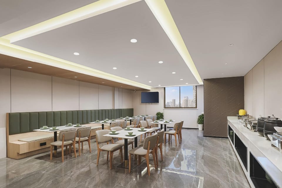 GreenTree Inn Express (Lukou Airport Xinghancheng Branch) Hotel in Nanjing