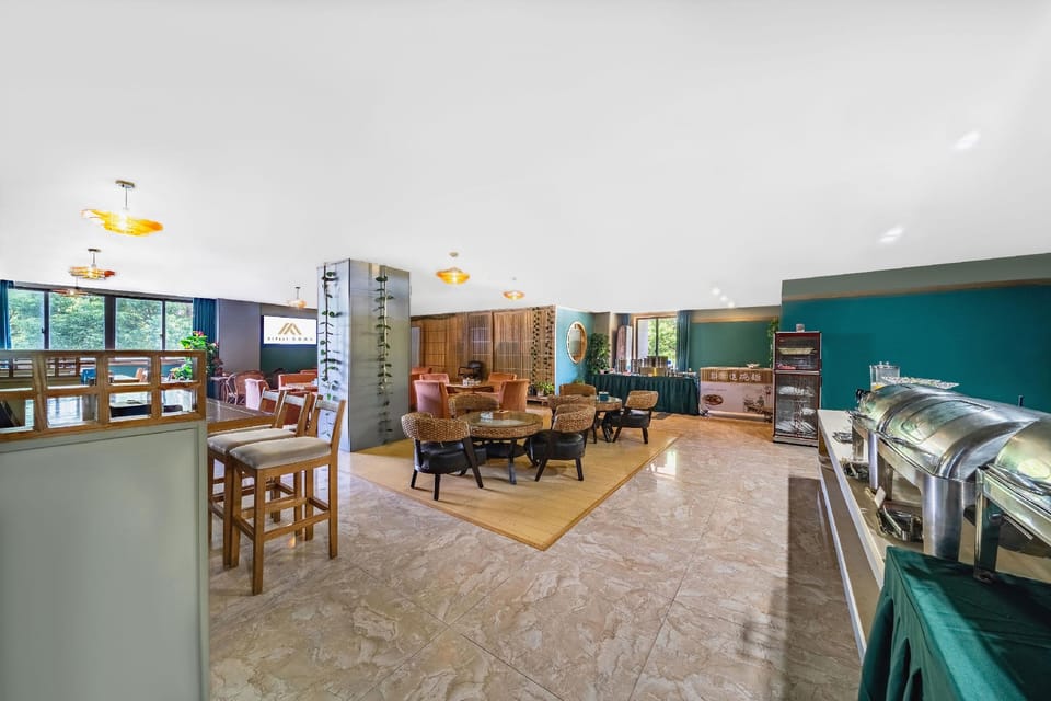 Aifeel Hotel (Haining Yintai City Haichang Road Metro Station Branch) Hotel in Hangzhou