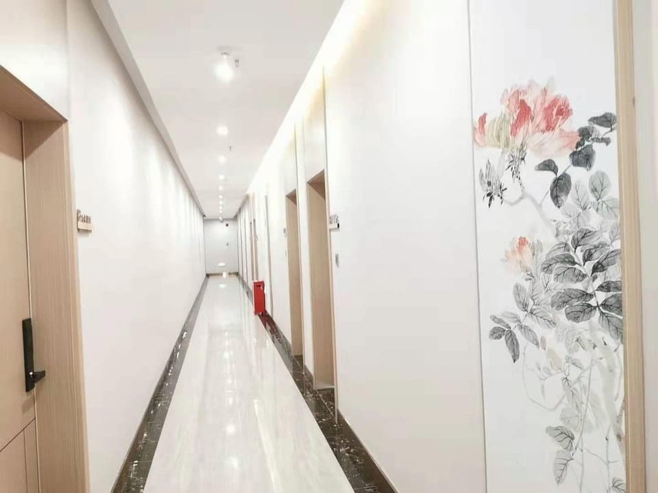 Yichen Business Hotel Hotel in China