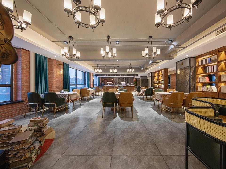 Zhe Coffee Hotel (Xuzhou East Railway Station Jinlonghu Branch) Hotel in Jiangsu