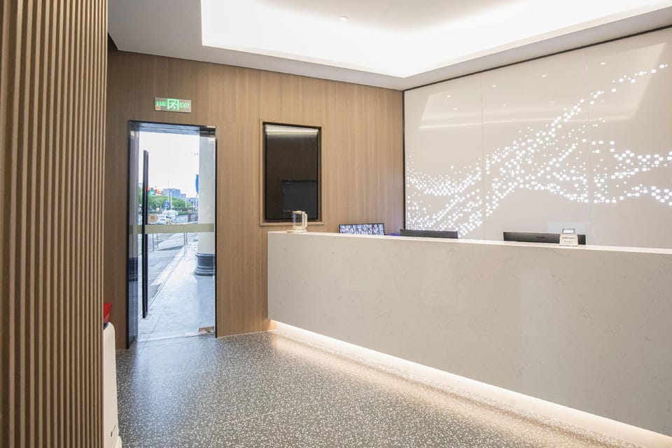 Qingmu Platinum Hotel (Nanjing Tiexinqiao Metro Station Sanjiang College Branch) Hotel in Nanjing