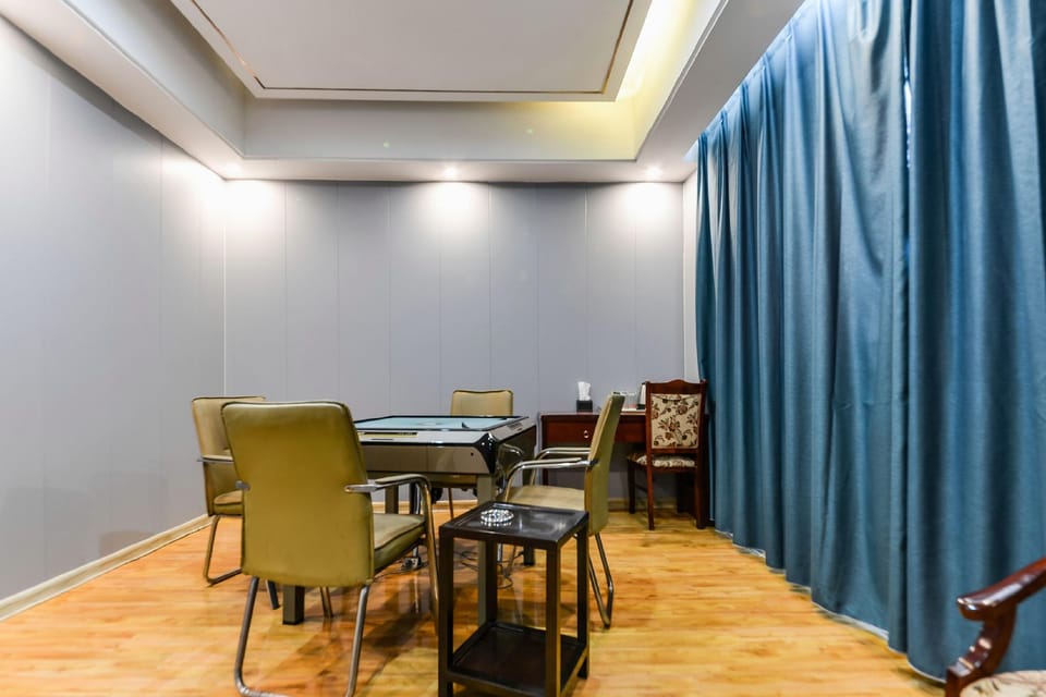 Wuhu Yijiaqiyuan Hotel (Wanzhi District Passenger Transport Center Branch) Hotel in Zhejiang