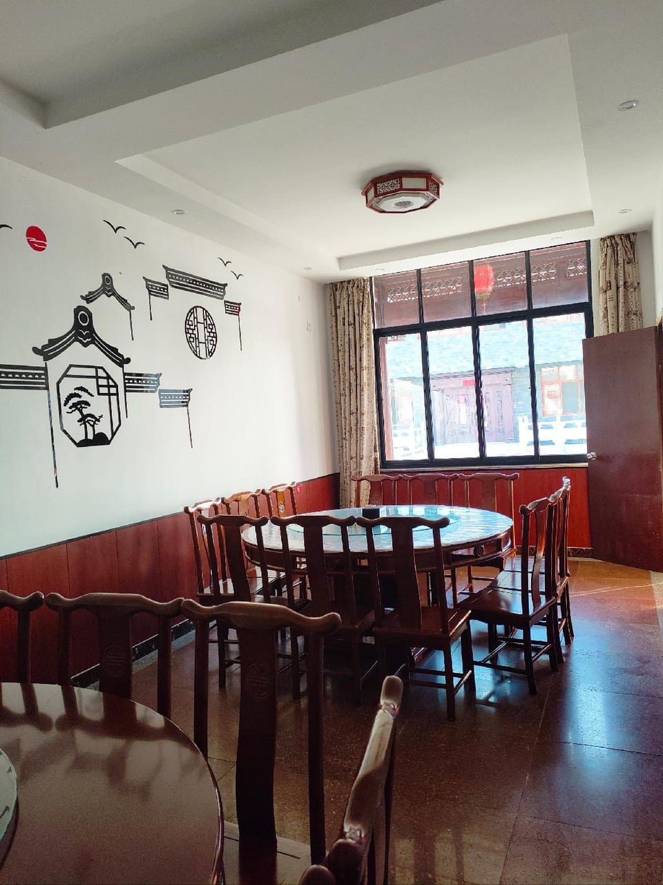 Shili Taohua Hotel (Taohuatan Scenic Area Branch) Hotel in Zhejiang