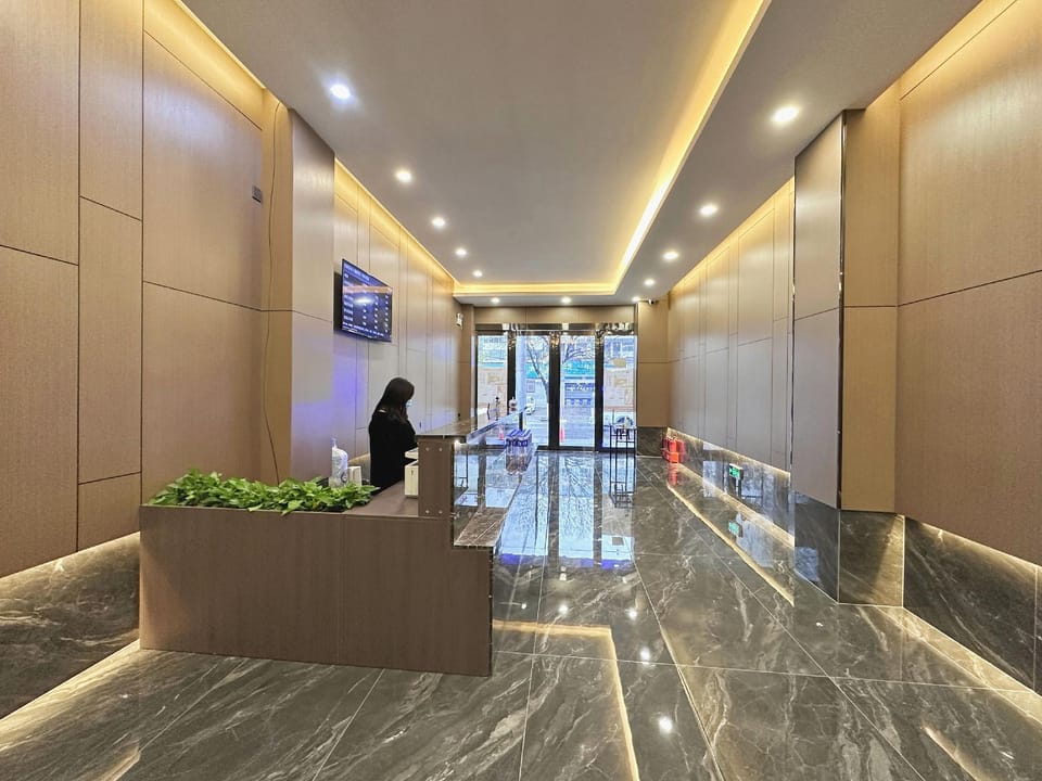 Leer Business Hotel Hotel in China