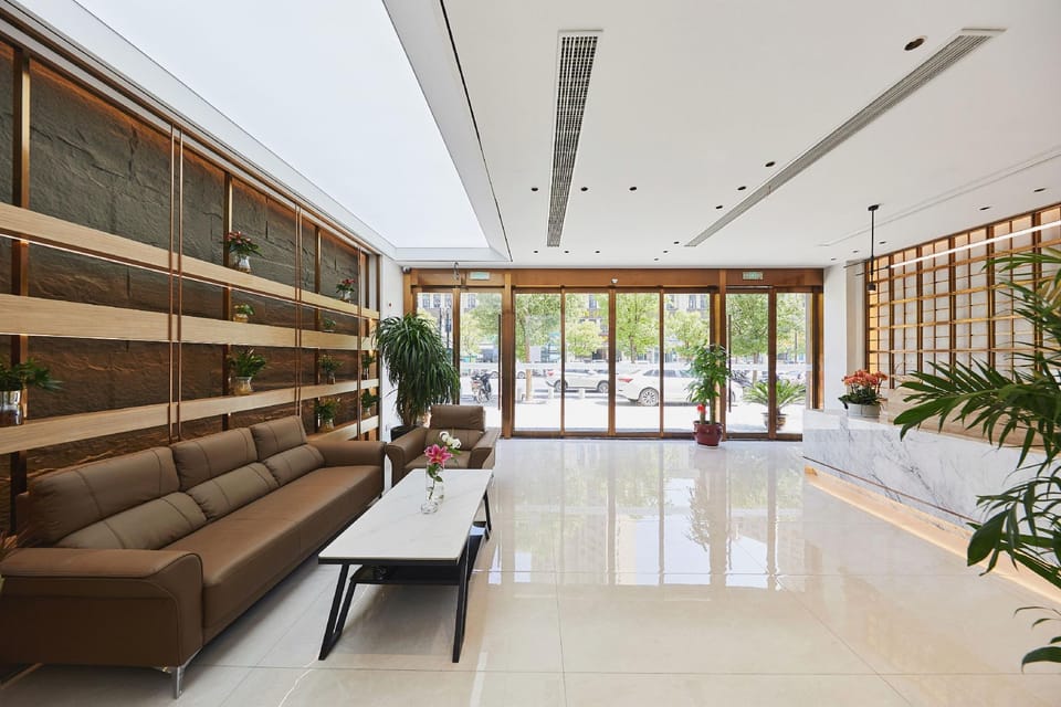 Felia Hotel (Nanjing Jiangbei New Area Research and Innovation Park Longhu Yushan Tianjie Branch) Hotel in Nanjing