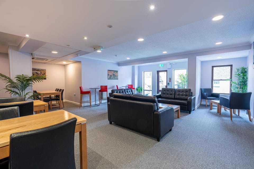 Riverside House Hotel Hotel in Cirencester