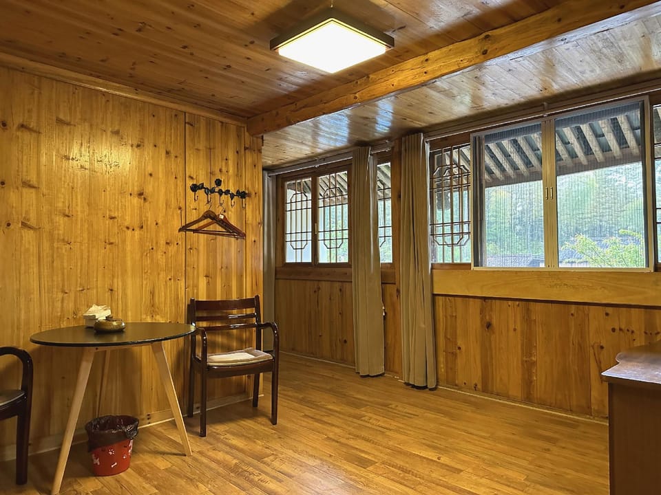 Longxi Mountain Villa Hotel in Zhejiang
