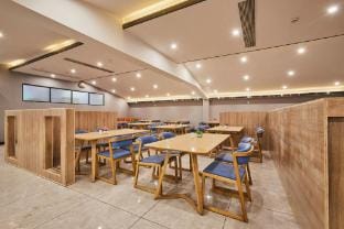 No Contact Future Hotel (Hangzhou Olympic Sports Expo City Shop) Hotel in Hangzhou