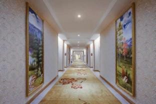 Vienna Hotel (Suzhou Xiaoxian Railway Station Zheshang Market Branch) Hotel in Jiangsu