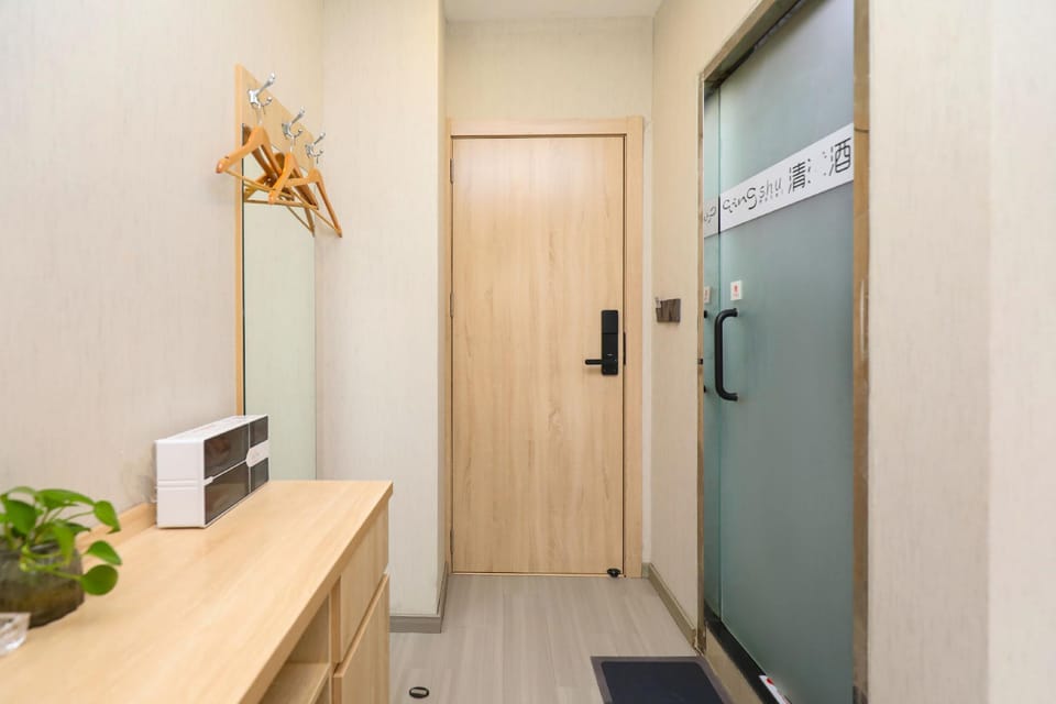 Qingfeng Chain Hotel (Nanjing Maigaoqiao Metro Station Flagship Store) Hotel in Nanjing
