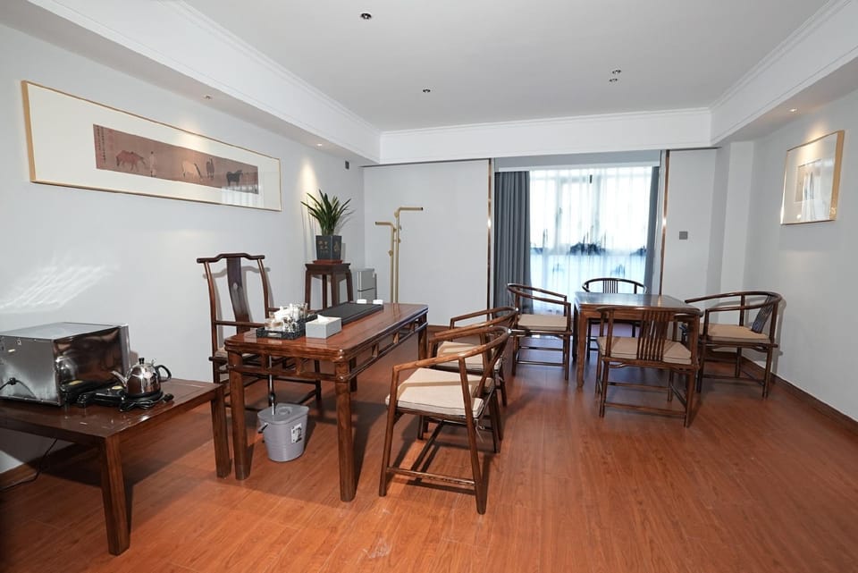 Fengqiu Guesthouse Hotel in China
