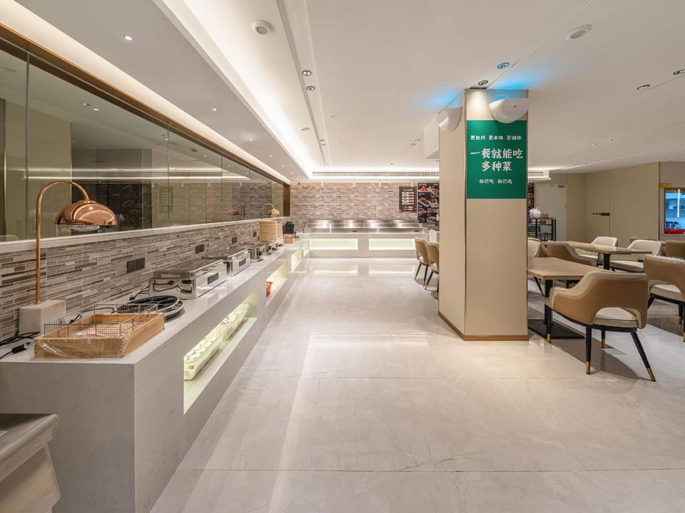 Lavande Hotel (Nanjing Railway Station Hongshan Zoo Branch) Hotel in Nanjing