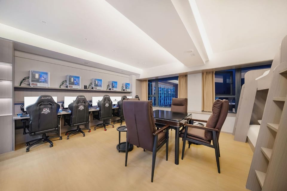Element 8 Smart Esports Hotel (Longhu Longyu Center Branch) Hotel in Jiangsu