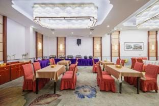 Taicang Soho Hotel (Renmin North Road) Hotel in Shanghai