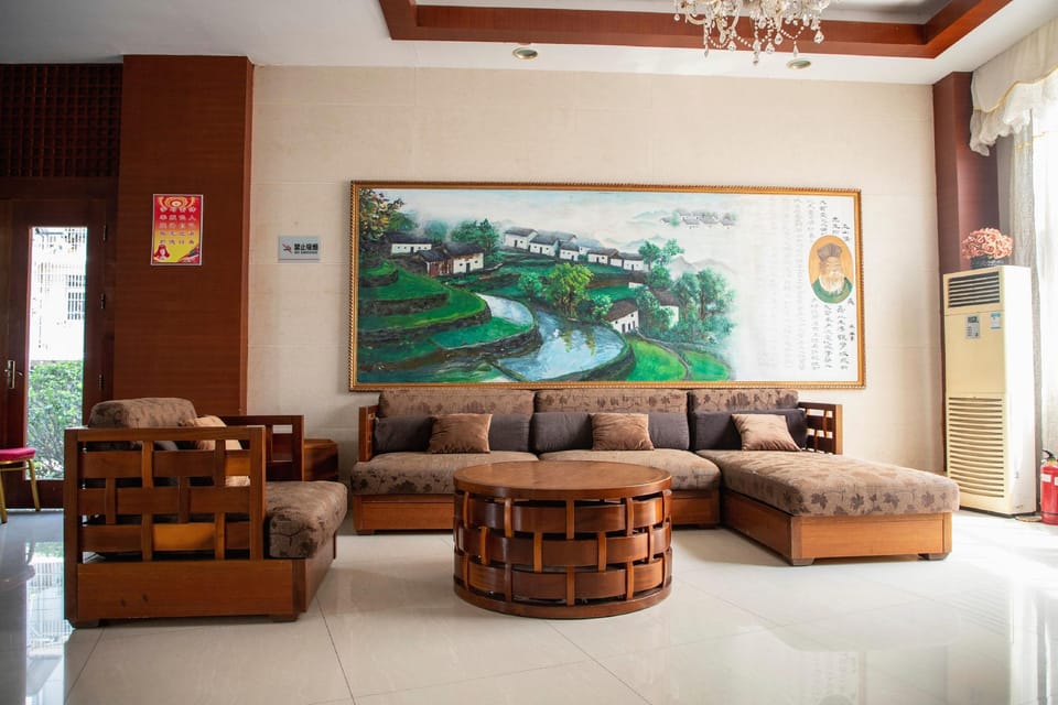 Wanfu Hotel (Yushan No. 2 Middle School Branch) Hotel in Zhejiang
