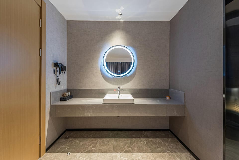 Junyi Chain Hotel (Cixi Guanfu Highway Affiliated Hai Branch) Hotel in Zhejiang