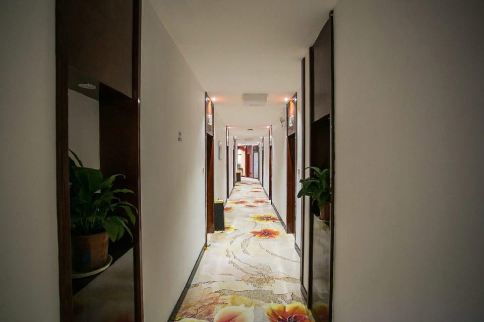 Qidun Jincheng Hotel (Diankou Bus Station Branch) Hotel in Hangzhou