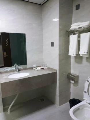 Fengyang Qingling Express Hotel Hotel in Jiangsu