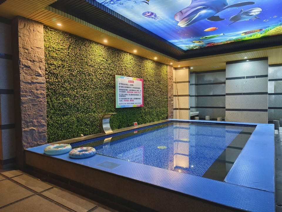 Haina Baichuan Hotel (Jixi North Station Branch) Hotel in Hangzhou