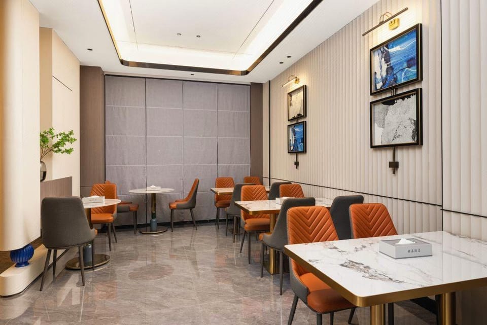 Mingjia Cinema Hotel (Yiwu Wanda Plaza Branch) Hotel in Hangzhou