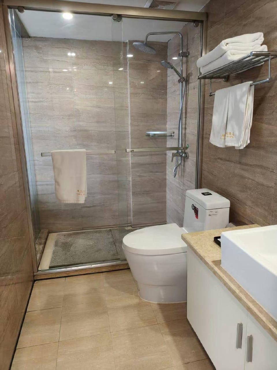 Zunpin Fashion Hotel (Shaoxing Shengzhou Changle Town Branch) Hotel in Hangzhou